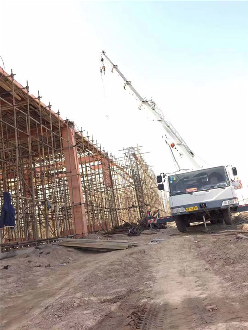 叶城县吊车作业的安全注意事项有哪些？